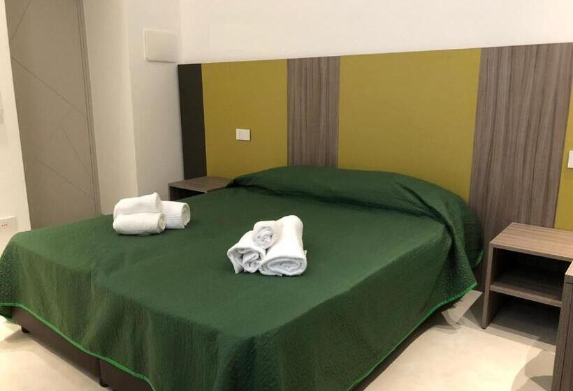 غرفة قياسية, B&b Maison D'art