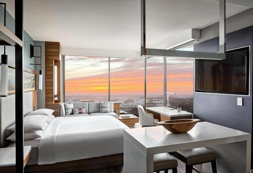 스위트 킹사이즈 침대, Marriott Irvine Spectrum