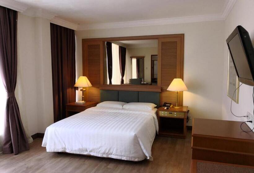 디럭스 룸, The Executive Hotel Lahad Datu