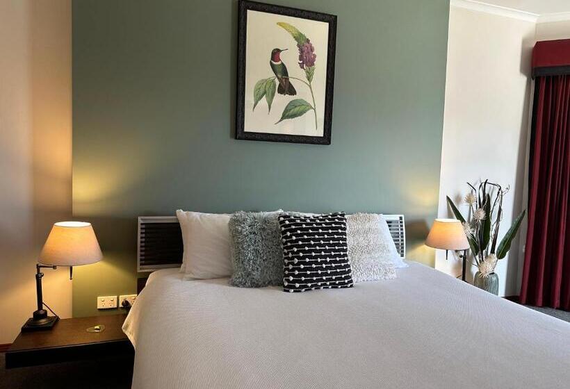 스위트 킹사이즈 침대, Wine And Roses Bed And Breakfast