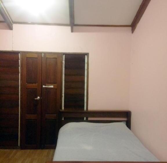 اتاق خانوادگی, Bluepango Guest House