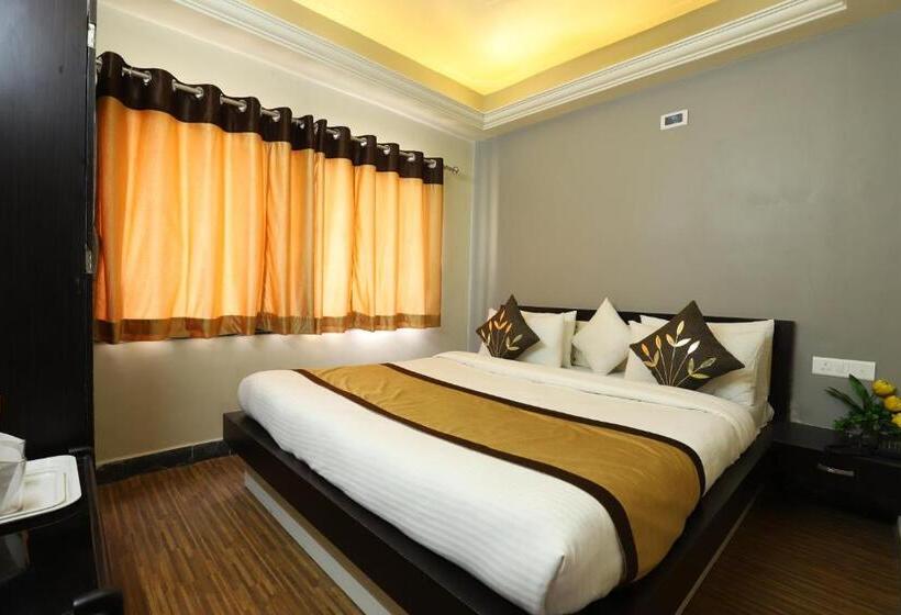 Номер Deluxe Кровать Кинг, Loyal Residency
