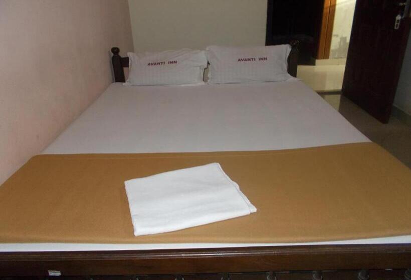 4인용 스탠다드 룸, Avanti Inn