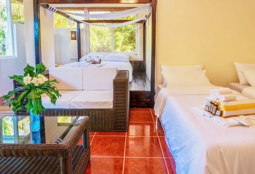 Номер Deluxe Вид на Сад, Edgewater Dive & Spa Resort