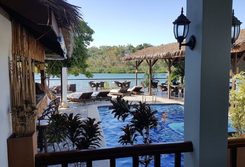 Номер Deluxe Вид на Сад, Edgewater Dive & Spa Resort