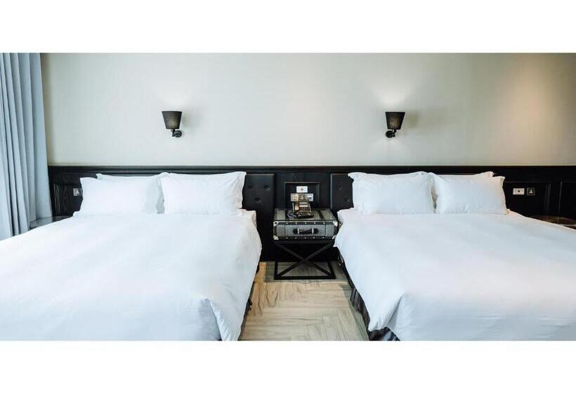 اتاق کلاسیک چهارنفره, Hôtel De ľeau