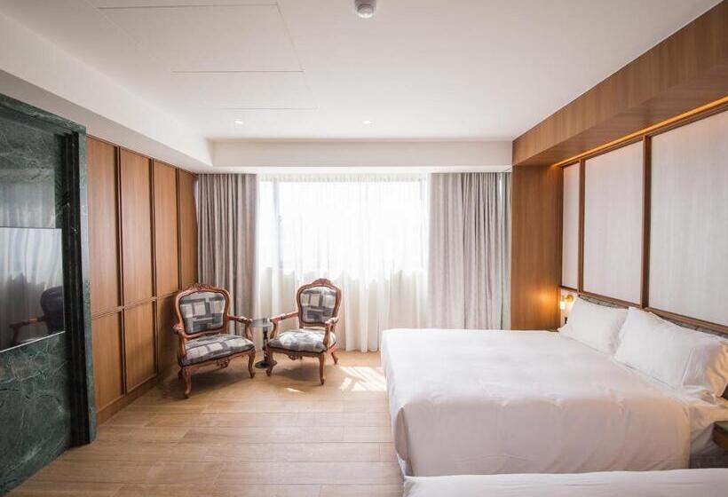 اتاق سوپریور چهار تخته, Hôtel De ľeau