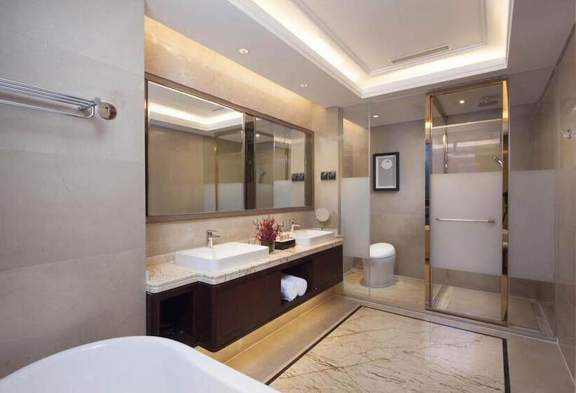 Номер Deluxe, Ramada Jinan