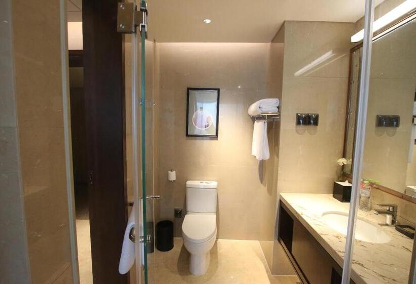 Номер Executive, Ramada Jinan