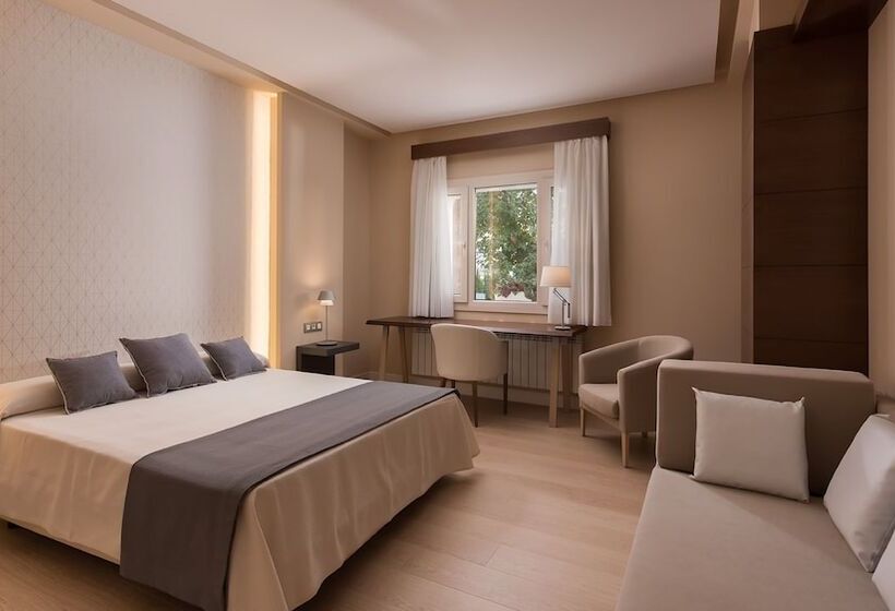 Трехместный Номер Deluxe, Quinta Real Granada