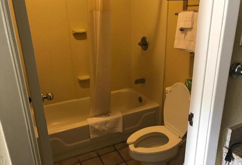 חדר סטנדרט שתי מיטות זוגיות, Fairbridge Inn Express Natchez