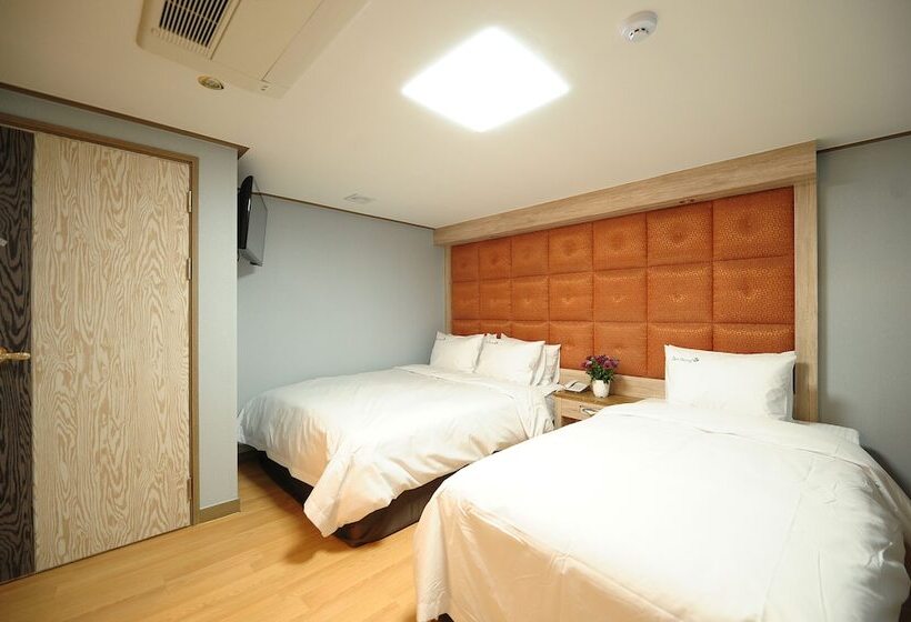 غرفة قياسية ثلاثية, Daeyoung Hotel Myeongdong