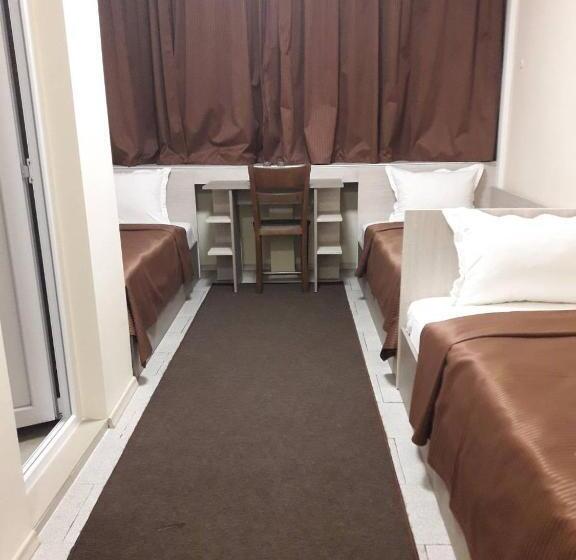 اتاق استاندارد سه نفره, Hostel Penev