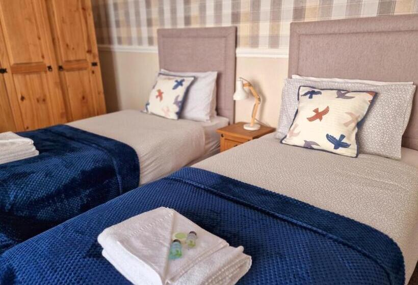 Семейный Номер, Breeze B&b