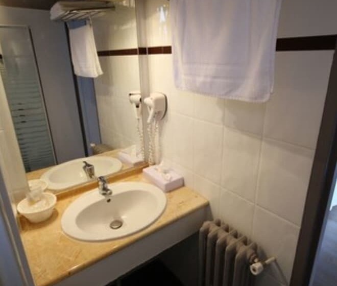 Номер Стандарт, Hôtel Le Boïate