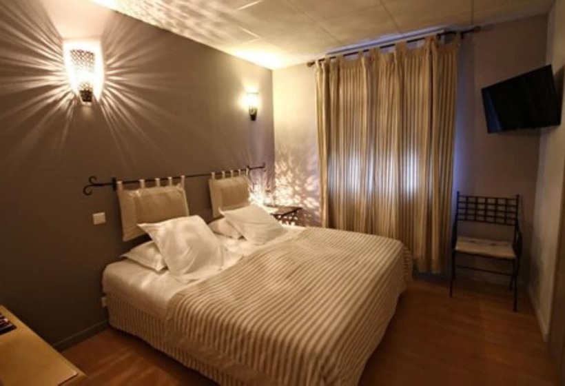 Номер Стандарт, Hôtel Le Boïate