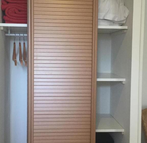 스탠다드 룸, Nouvel Hôtel Du Commerce