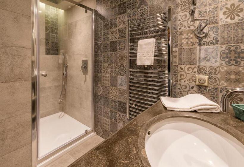 수피리어 스위트, Nouvel Hôtel Du Commerce