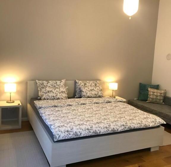 اتاق استاندارد, Aurelia Rooms