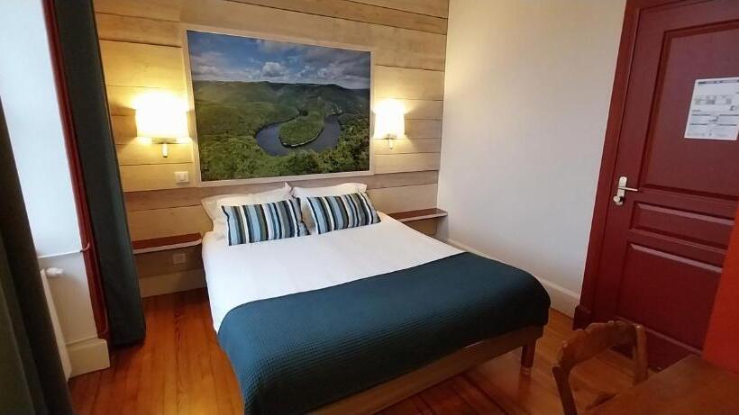 Номер Стандарт, Logis Hôtels Auberge Du Château