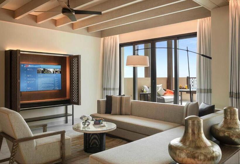 Люкс с Террасой, Saadiyat Rotana Resort And Villas