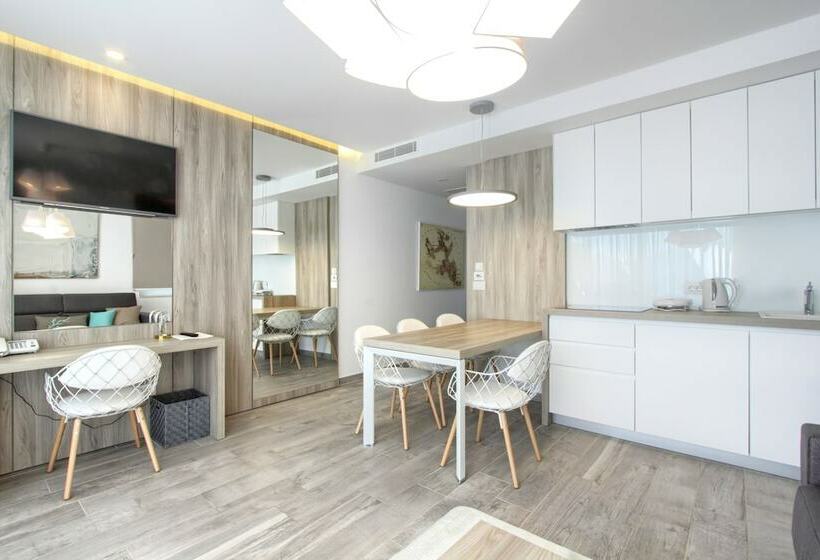 Люкс 2 Спальни, Kalamota Beach House