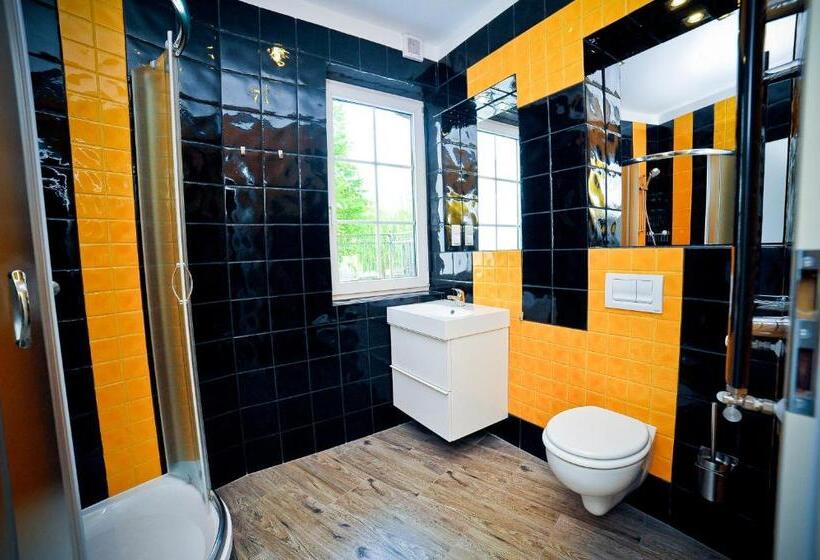 اتاق استاندارد چهار تخته, World Hostel   Old Town