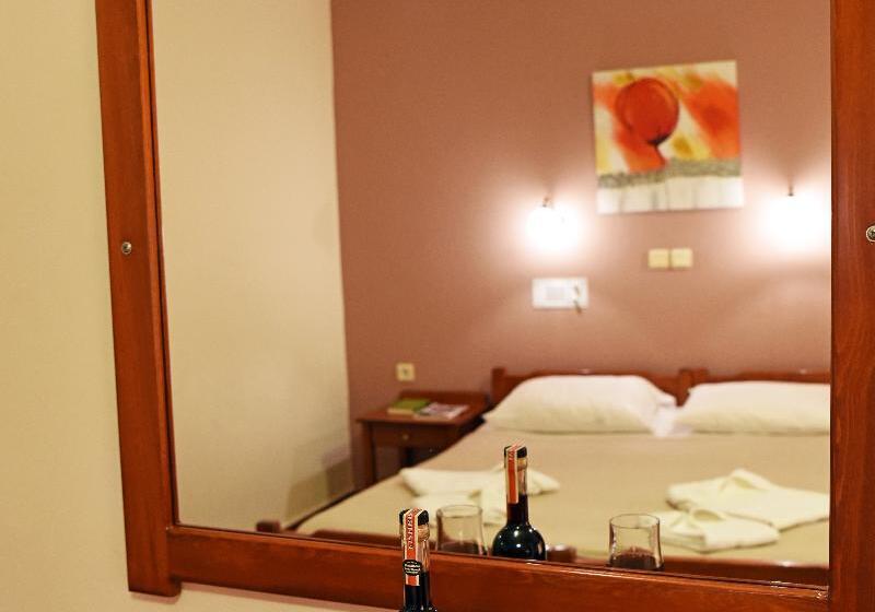 استودیوی استاندارد با چشم‌انداز دریا, Iolkos Hotel Apartments