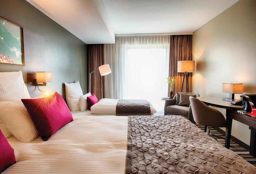 Трехместный Номер Deluxe, Leonardo Royal Hotel Ulm