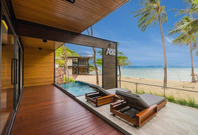 Хижина, The Cabin Beach Resort