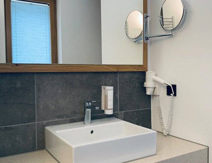 スタンダードルーム, Stadthotel Kachelofen