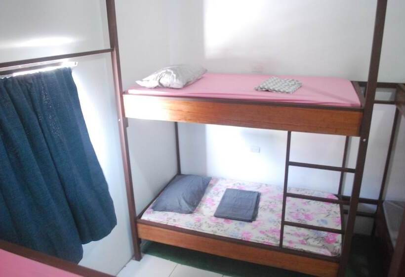 공동 객실, Passifloras Hostel