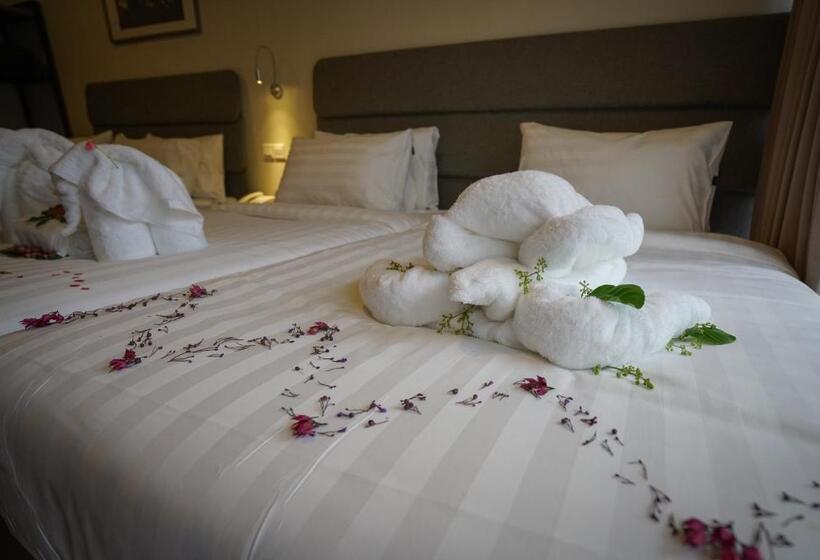 اتاق لوکس, Aman Tioman Beach Resort
