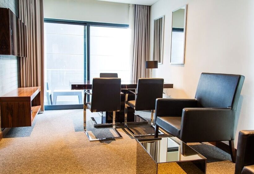 프레지덴셜 스위트, Grand Plaza Hotel Nampula