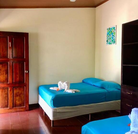 4인용 스탠다드 룸, Casa Lula León Hostal