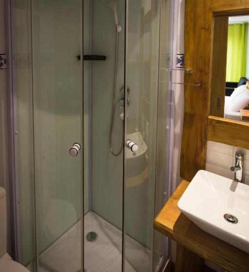 Standard Room, Modern & Recycled Guest House