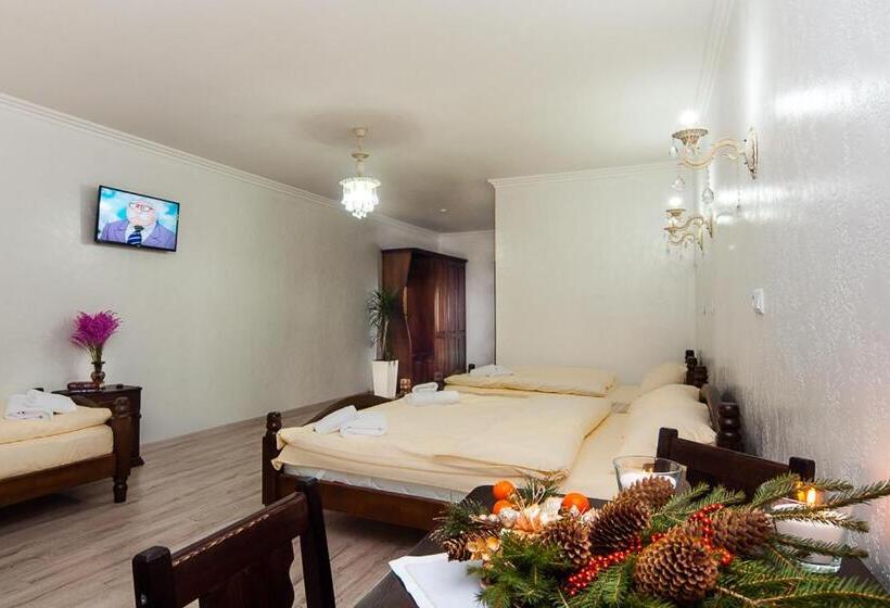 발코니가 있는 4인용 스탠다드 룸, Spa Resort Herich
