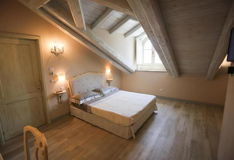 غرفة قياسية مطلّة علي الحديقة, B&b Villa Ricardi