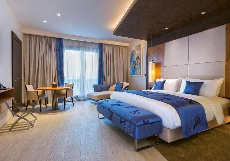 اتاق لوکس با چشم‌انداز دریاچه, Mövenpick Hotel Du Lac Tunis