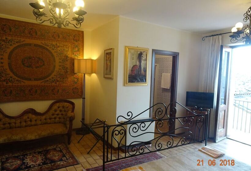 Четырехместный Номер Economy, Castello Di Altomonte