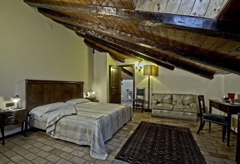 Номер Стандарт, Castello Di Altomonte