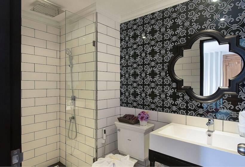豪华房间, The Symphony Suites Pattaya