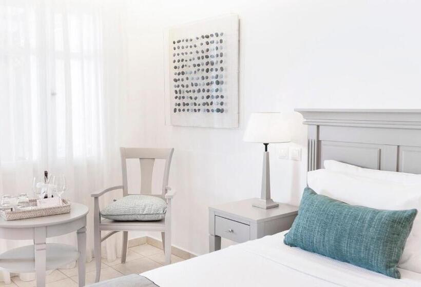 Номер Стандарт Вид на Бассейн, Stelia Mare Boutique