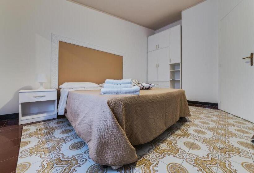 Номер Deluxe Кровать Кинг, Voilà Rooms Guest House