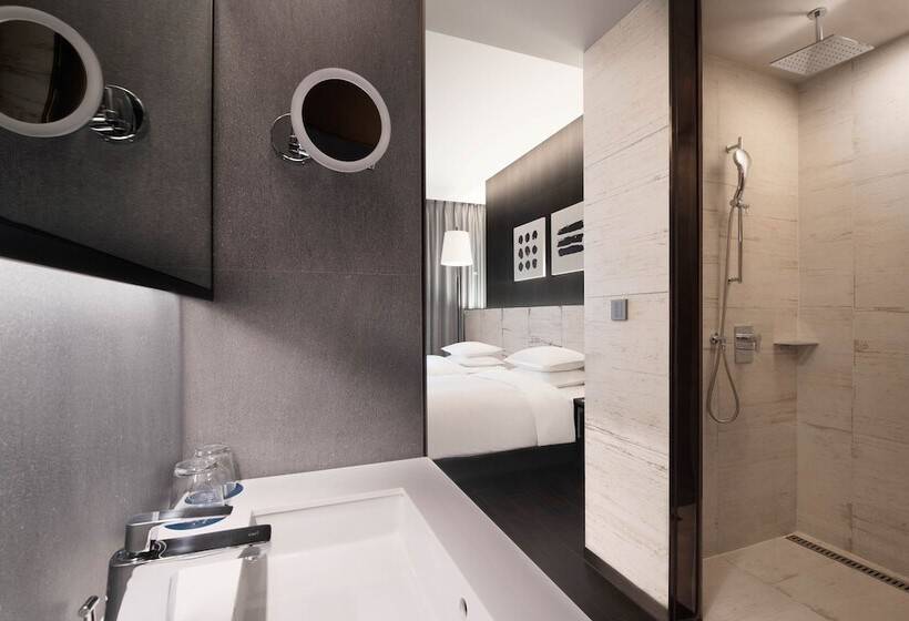 Номер Стандарт Вид на Город, Four Points By Sheraton Seoul, Gangnam