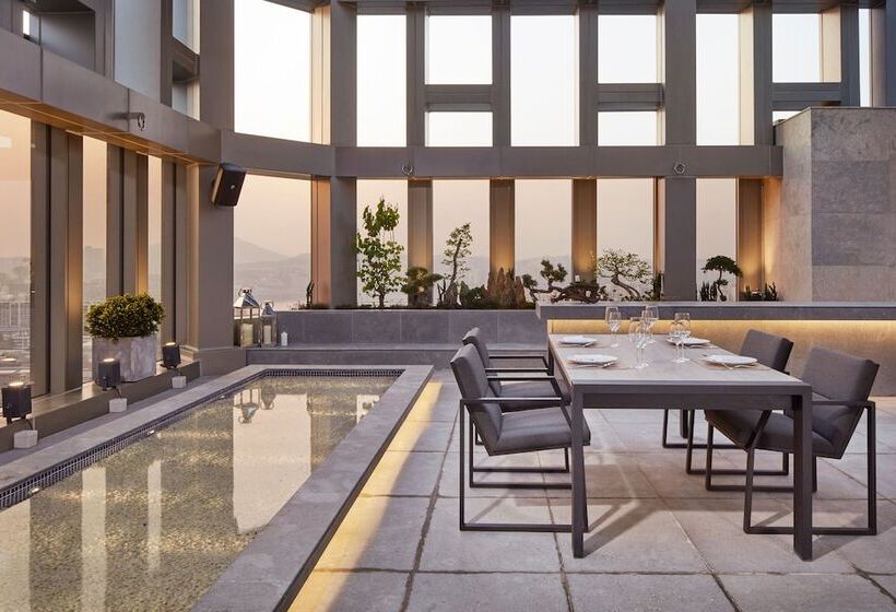 Пентхаус, Four Points By Sheraton Seoul, Gangnam