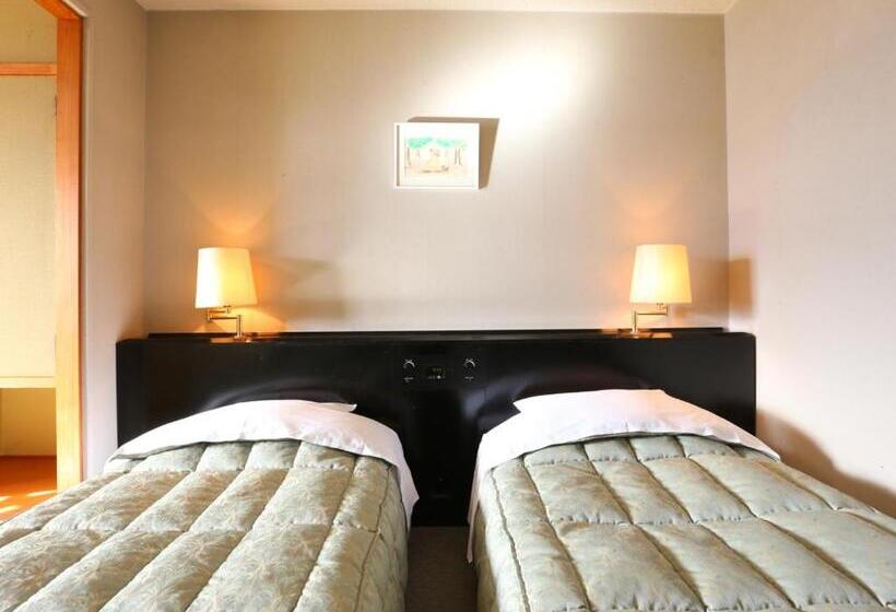 Семейный Номер, Silk Inn Madarao