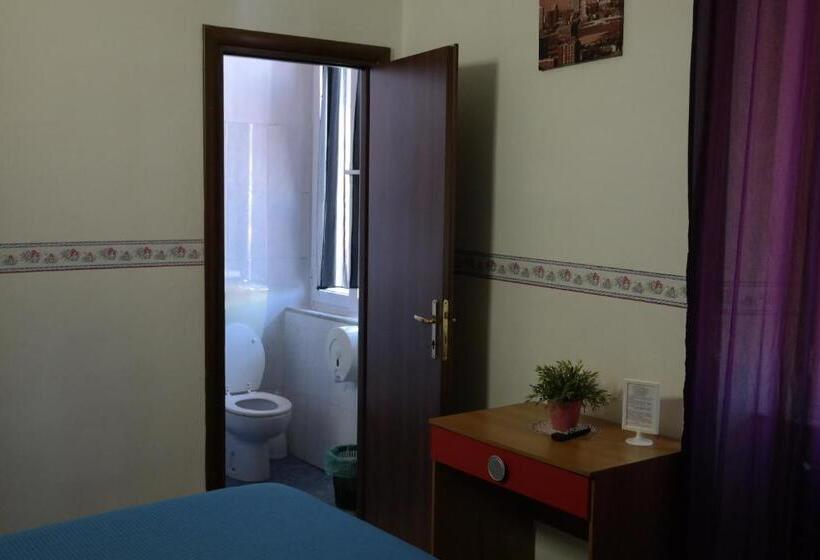 اتاق استاندارد, Houston Livorno   Struttura Esclusivamente Turistica   Not For Business Or Workers