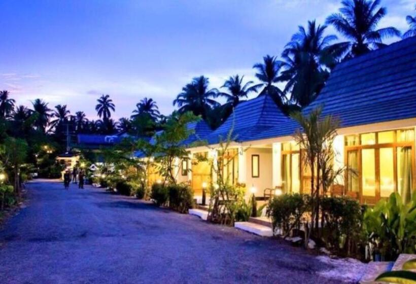 Номер Deluxe с Балконом, Ruean Thai Nai Bang By Pansak Resort