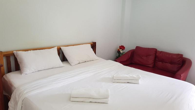 اتاق استاندارد, The Grand Apartment